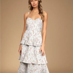 Lulu's Floral Tiered Midi Dress